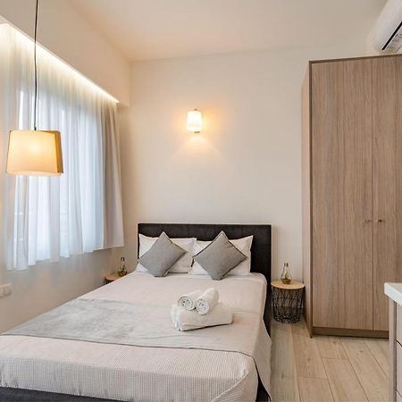 העיירה רתימנו White & Gray Apartment מראה חיצוני תמונה