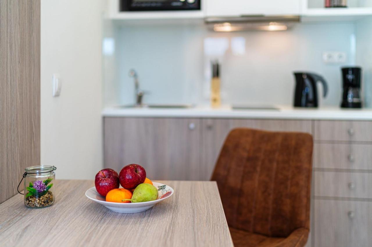 העיירה רתימנו White & Gray Apartment מראה חיצוני תמונה